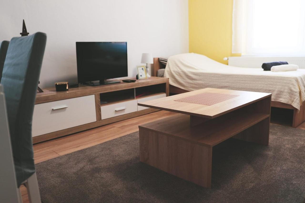 Apartman Viljevac, Donji Miholjac Buitenkant foto